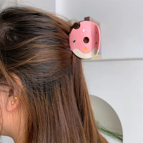Cute Donut Shape Hair Claw Clip For Women Sweet Fashion Acetate Shark Clip Colorful Sprinkles Food Pattern Hair Accessory