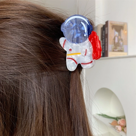 Creative Astronaut Shaped Acetate Hair Claw Clip Unique Space Theme Marble Print Hair Clamp Accessories For Women Girls