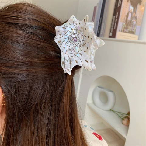 Conch Shape Acetate Hair Claw Clip For Women Elegant Pearlescent Shell Hairpin Polka Dot Pattern Fashion Hair Accessories