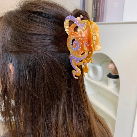 Creative Octopus Shaped Acetate Hair Claw Clip Marine Life Shark Clip Hairpin Accessory For Women Daily Hairstyling Ornament