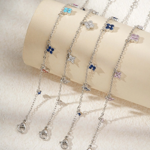 Exquise Koperen Klavertje Vier Armband Voor Vrouwen Mode Strass Ingelegde Verstelbare Ketting Armband Elegante Sieraden Cadeau