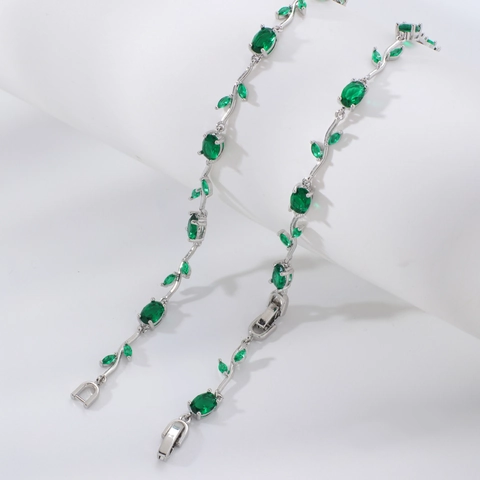 Élégant Collier en Cuivre Zirconium Feuille de Vigne pour Femmes Ras du Cou Floral en Strass Colorés Bijoux Nature
