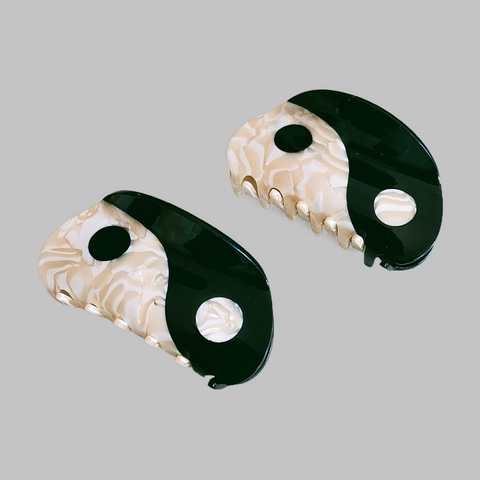 Molletta per Capelli in Acetato con Motivo Tai Chi Yin Yang Stile Cinese Retrò Bianco Nero Texture Marmo Accessorio Donna