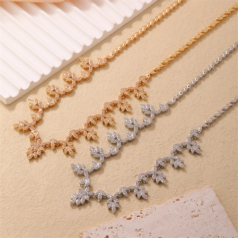 Elegante Kupfer Blatt Anhänger Halskette Für Damen Braut Brautjungfer Schmuck Glänzende Strass Eingelegte Metall Verdrehte Kette