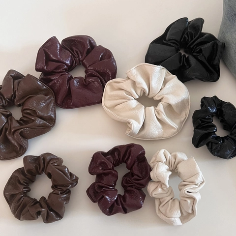 Vintage Shiny Artificial Leather Scrunchie For Women Large Elastic Hair Tie Pleated Hair Ring Retro Ponytail Holder Fashion Hair Accessories
