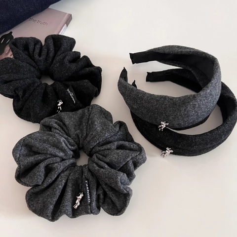 Vintage Grey Woolen Fabric Scrunchie And Padded Headband With Silver Bear Pendant Elegant Hair Accessories For Women
