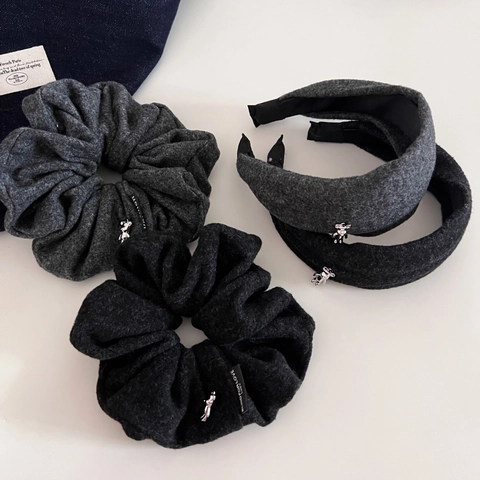 Vintage Grey Woolen Fabric Scrunchie And Padded Headband With Silver Bear Pendant Elegant Hair Accessories For Women