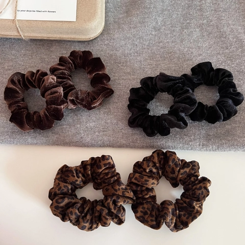 Vintage Velvet Leopard Print Hair Scrunchies For Women Autumn Winter Elegant Elastic Hair Bands Solid Color Coffee Black Hair Accessories