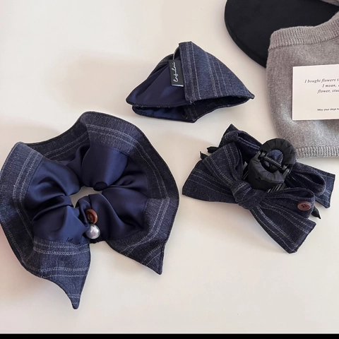 Accesorios para el Cabello de Moda en Tela a Rayas Azul Marino Estilo Coreano Scrunchies y Pinza de Lazo con Perla Artificial