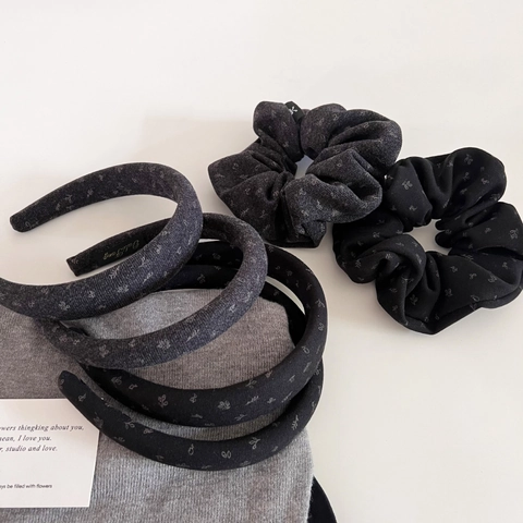 Cerchietto Imbottito in Tessuto Floreale Vintage Scrunchie Elegante Versatile Grigio Scuro Nero Accessori Capelli Donna Stile Coreano