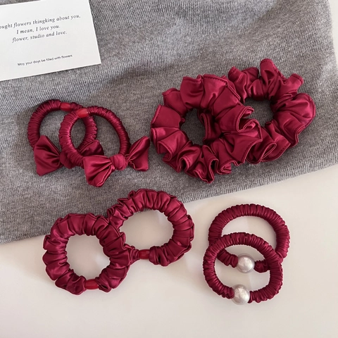Elastici per Capelli Plissettati Satin Serie Rossa Perla Artificiale Fiocco Elastici Scrunchies Elegante Coda di Cavallo Donna
