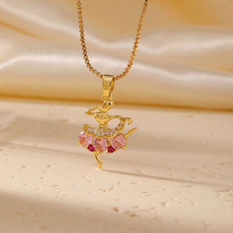 Semplice Collana con Ciondolo a Cuore in Rame e Strass per Donna Gioielli di Lusso Galvanizzati Ballerina Ferro di Cavallo Regalo