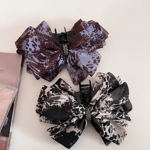 Vintage Elegant Ink Print Multilayer Bow Hair Claw Clip For Women Fashion Fabric Rhinestone Shark Clip Hair Accessories