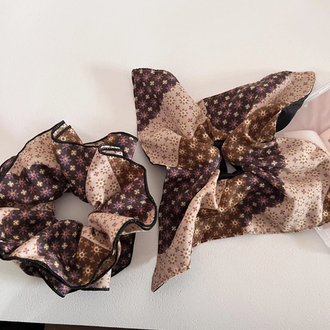 Chouchou Surdimensionné Rétro Style Français Imprimé Floral Patchwork en Tissu Élastique à Cheveux Élégant Accessoires de Coiffure