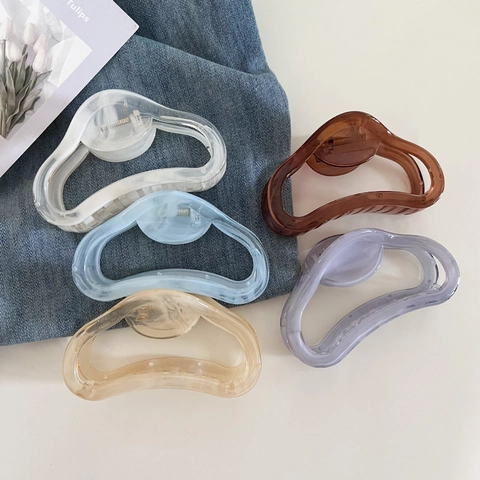 Pinza Para El Pelo Estilo Coreano Color Gelatina Diseño De Nube Para Mujer Pinza Grande Antideslizante Material De PC Accesorio Para El Cabello