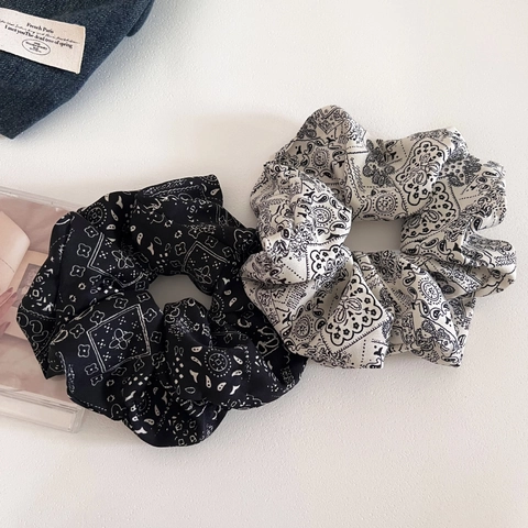 Vintage Paisley Print Grote Haarelastiekjes Retro Stof Elastische Haarelastiekjes Voor Vrouwen Elegante Bloemenpatroon Handmade Haaraccessoires
