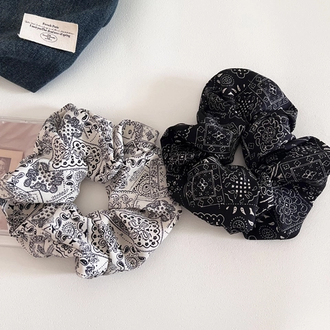 Vintage Paisley Print Grote Haarelastiekjes Retro Stof Elastische Haarelastiekjes Voor Vrouwen Elegante Bloemenpatroon Handmade Haaraccessoires