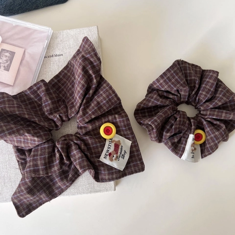 Coletero Grande de Tela a Cuadros Estilo Preppy Retro Con Decoración de Botones Goma para el Pelo para Mujer Accesorios para el Cabello