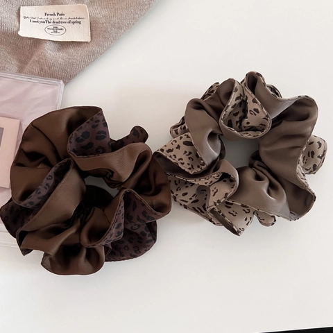 Vintage Luipaardprint Satijnen Scrunchies Voor Vrouwen Elegante Patchwork Haarelastiekjes Geplooide Oversized Haaraccessoires