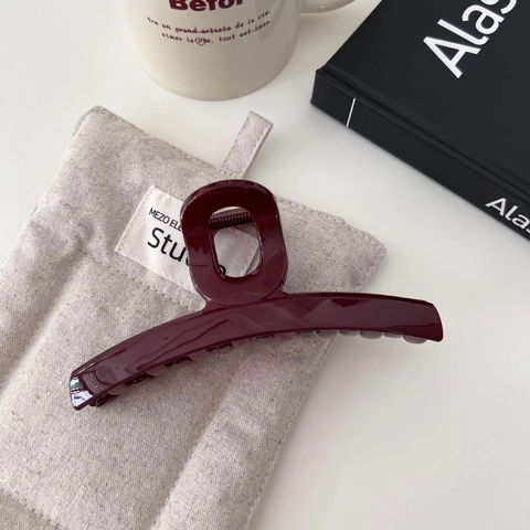 Elegant Burgundy Resin Hair Claw Clips Large Minimalist Shark Clips Geometric Non Slip Hair Styling Accessories For Women