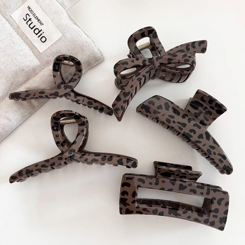 Pinza per Capelli Leopardata Grande Fermaglio a Squalo in Resina Retrò per Donna Presa Forte Accessori Capelli Spessi Stile Coreano