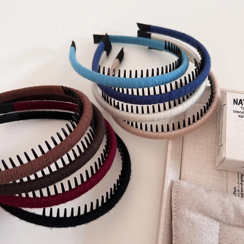 Minimalist Yarn Wrapped Anti-slip Headband With Teeth Women Solid Color Knitted Hair Hoop Vintage Hair Accessories Daily Gift
