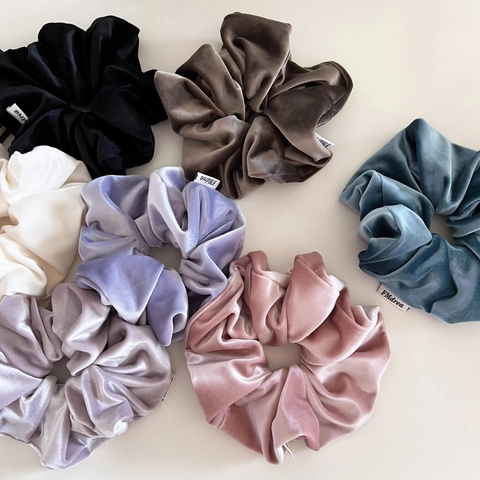 French Style Velvet Large Scrunchies For Women Soft Solid Color Elastic Hair Ties Fashion Elegant Oversized Hair Accessories