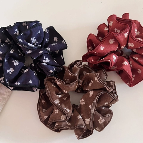 Chouchou en Tissu Floral Vintage Élégant Volant Élastique Cheveux Oversize Style Mori Accessoire Cheveux pour Femme