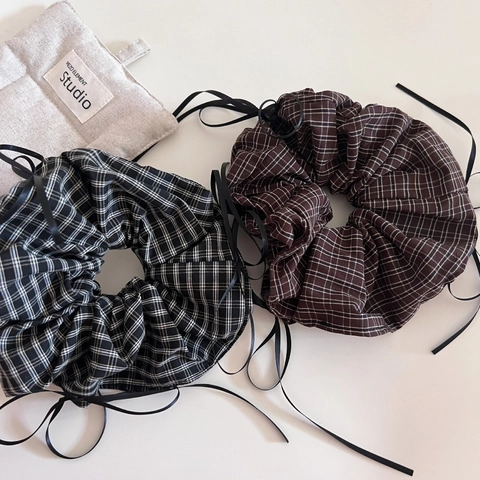 Chouchou en Tissu Style Coréen Motif à Carreaux Rétro Avec Décoration Ruban à Nœud Accessoire Cheveux pour Femme