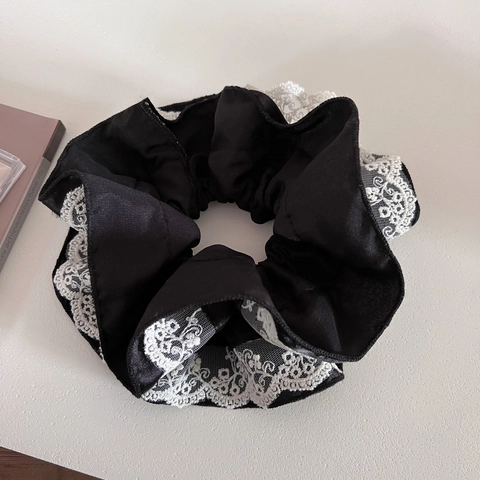 French Vintage Satin Oversized Scrunchie With White Lace Trim Elegant Solid Color Elastic Hair Tie Women Hair Accessories