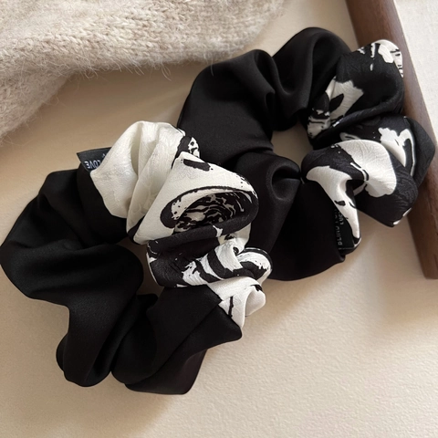 Elegante Satijn Inktprint Patchwork Scrunchie Retro Grote Haarelastiek Eenvoudige Paardenstaart Houder Chique Satijn Stof Scrunchie Haaraccessoires Dames