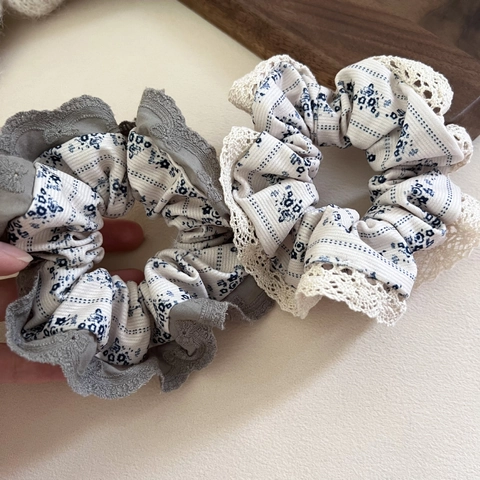Scrunchies in Pizzo con Fiori Blu Vintage per Donna Stile Foresta Cravatte per Capelli in Tessuto Elastici per Capelli