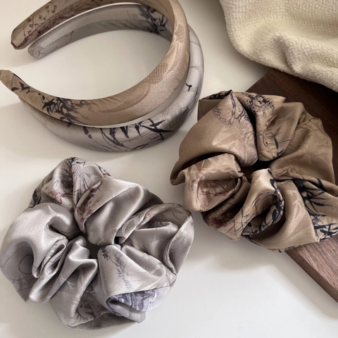 Cerchietto in Raso con Lavaggio a Inchiostro Stile Cinese Scrunchie Vintage con Stampa Floreale di Bambù Accessori per Capelli Donna