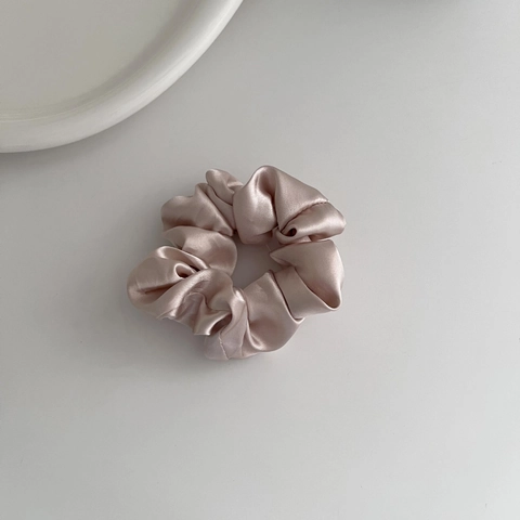 Coleteros de Satén Elegantes con Flores de Rosa 3D Conjunto Estética Suave Lazos para el Cabello Efecto Seda para Mujeres Joyería