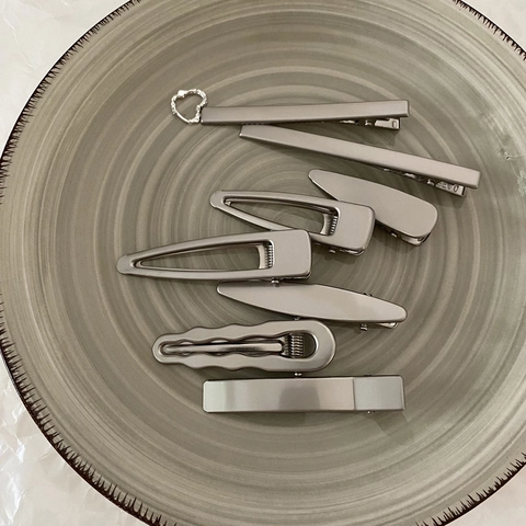 Fermaglio per Capelli in Metallo Minimalista per Donna Grigio Opaco Geometrico Becco di Corvo Accessori per Capelli Fatti a Mano