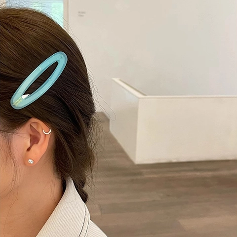 Colorful Oval Resin Hair Clip For Women Sweet Acetate Hollow Out Barrette BB Clip Minimalist Resin Metal Hair Accessory