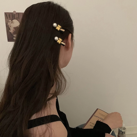 Antikgold Bär Künstliche Perle Haarklammer Für Damen LOVEDAYS Buchstabe Schwarz Band Entenschnabelclip Süße Haar Accessoires