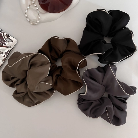 French Style Premium Satin Scrunchie For Women Oversized Contrast Piping Elastic Hair Tie Elegant Solid Hair Accessories