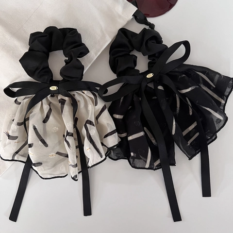 Elegante Scrunchie Francese Grande in Chiffon con Fiocco e Stampa a Linee Astratte Elastico per Capelli con Nastro Lungo in Raso Donna