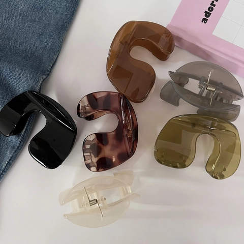 Vintage Morandi Color Hair Claw Clips For Women Large Plastic Resin Shark Hair Clips Non-Slip Hair Grasp Styling Accessories