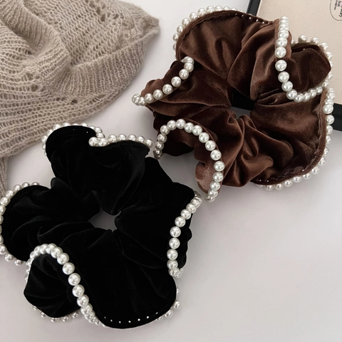 Large Velvet Scrunchies With Faux Artificial Pearl Elegant French Retro Hair Ties For Women Vintage Solid Color Elastic Hair Bands Accessories