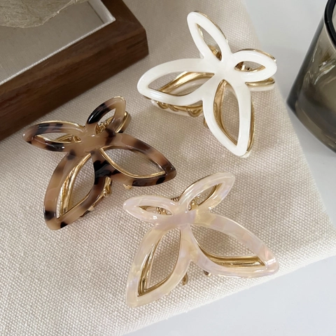 French Style Acetate Butterfly Hair Claw Elegant Hollow Out Shark Clip For Women Mermaid Color Tortoiseshell Hair Accessories