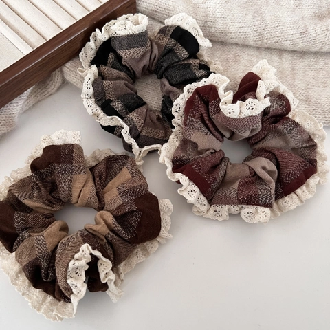 Scrunchies Plaid Vintage Francese Con Bordo in Pizzo Elastici per Capelli Retro Motivo Plaid Porta Coda di Cavallo Donna Accessori