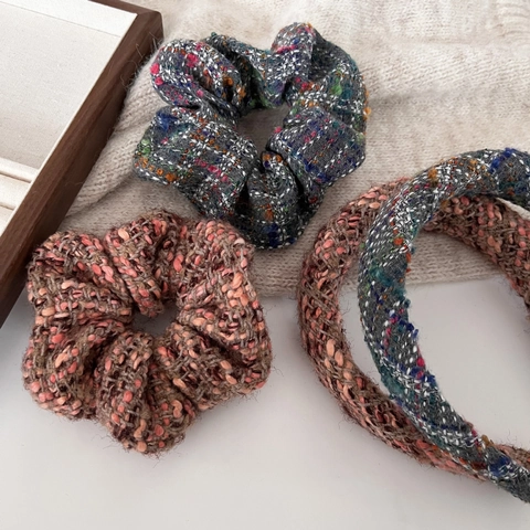 Ensemble Accessoires Cheveux Vintage en Tweed à Carreaux Choucou et Serre-tête Rétro Élégant pour Femme Coiffure Quotidienne
