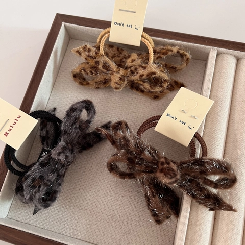 Leopard Print Plush Bow Hair Clip Faux Fur Hair Tie For Women Winter Autumn Bowknot Side Clip Hair Accessories