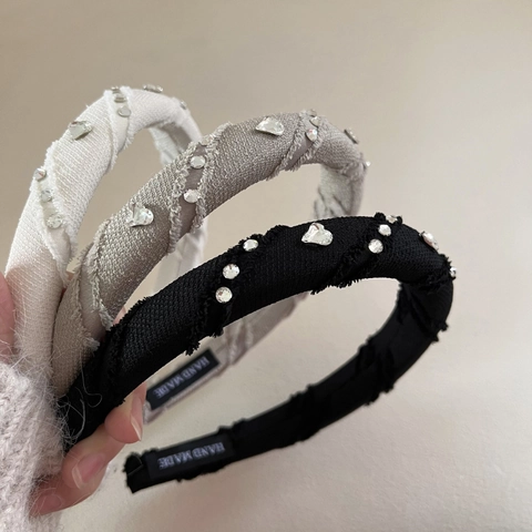 Diadema de Corazón con Strass Vintage Borde Deshilachado de Tela Hecho a Mano Elegante Accesorio de Pelo Mujer