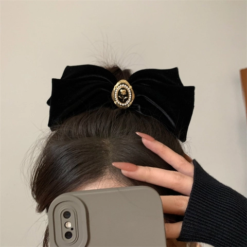 Fermaglio per Capelli in Velluto Nero con Fiocco Grande Vintage Francese Elegante Rilievo Rosa Fatto a Mano Perle Artificiali Donna