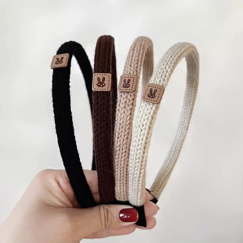 Women's Korean Style Knitted Yarn Headband With Cute Rabbit Leather Patch Simple Thin Hair Band Autumn Winter Hair Accessories