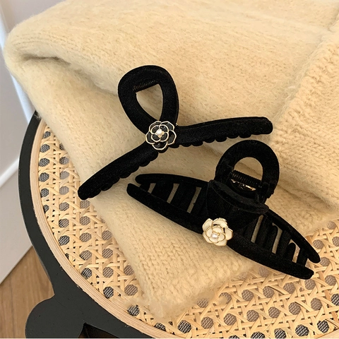 Pinza per Capelli Vintage con Camelia Floccata per Donna Francese Elegante Grande Fermaglio con Perla Artificial Sintetica Accessorio in Velluto