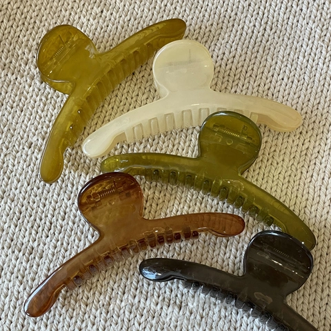 Pinza Para El Pelo Translúcida Minimalista Coreana Color Aguacate Tamaño Grande Resina Plástica Mate Para Mujer Accesorios